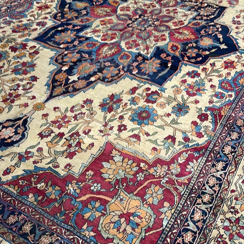 Rug Antique Ravar 10x17,6, Museum Quality gallery