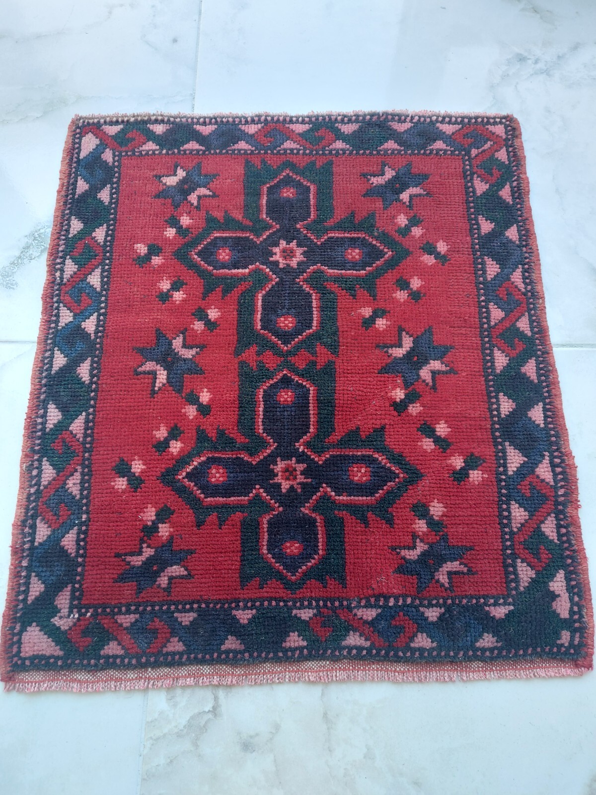 Antique Red Green Rug Home Decor Cushion Rug Handmade Rug Carpet Beautiful Rug gallery