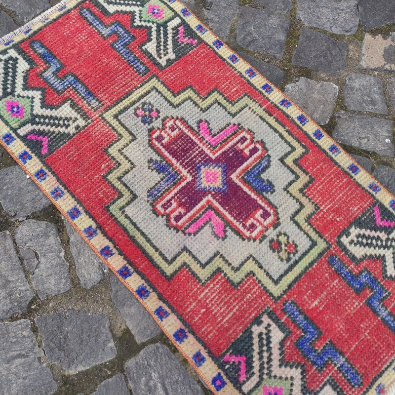 Cross motifs 2x3 Turkish Vintage Small Rug 46 x 93 cm Bath Mat 1.51 x 3.05 ft gallery