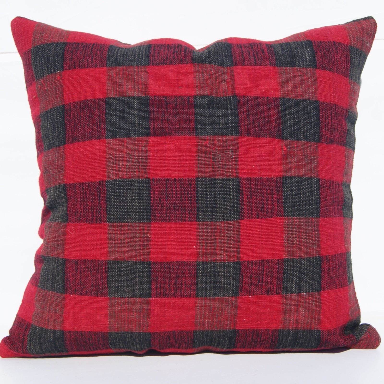 Cozy Buffalo Plaid Kilim Cushion Covers - 16" Wool Set for Home Decor gallery