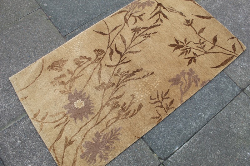 Vintage Traditional Hand Made Oriental Contemporary Wool Silk Gold Rug 122x70cm gallery
