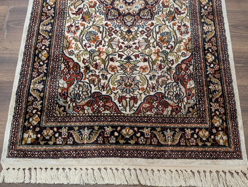 Silk Indian Kashmiri Rug 3x5, Floral Medallion gallery