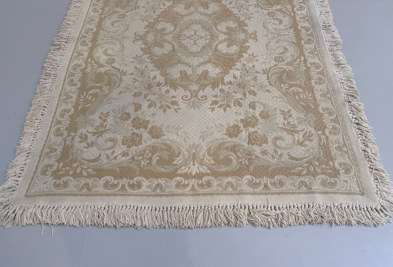 A Vintage Casa Pupo 1960s 1970s Fringed Reversible Wool Rug Good Condition. gallery