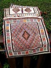 ANTIQUE 1910 TURKISH SADDLE BAG WITH WHITE COLOR COTTON AND WOOL SOUMAC