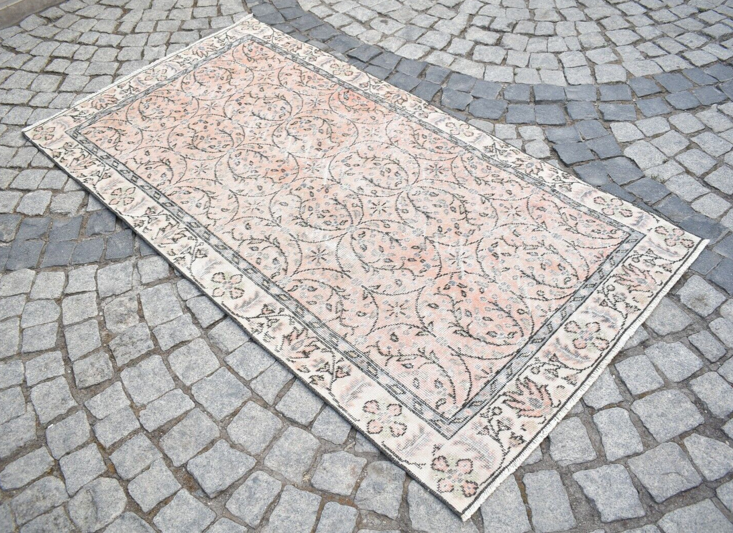 Turkish Rug 3'5'' x 6'6'' ft Vintage Turkish Rug Sweet Bohemian Oushak Area Rug gallery