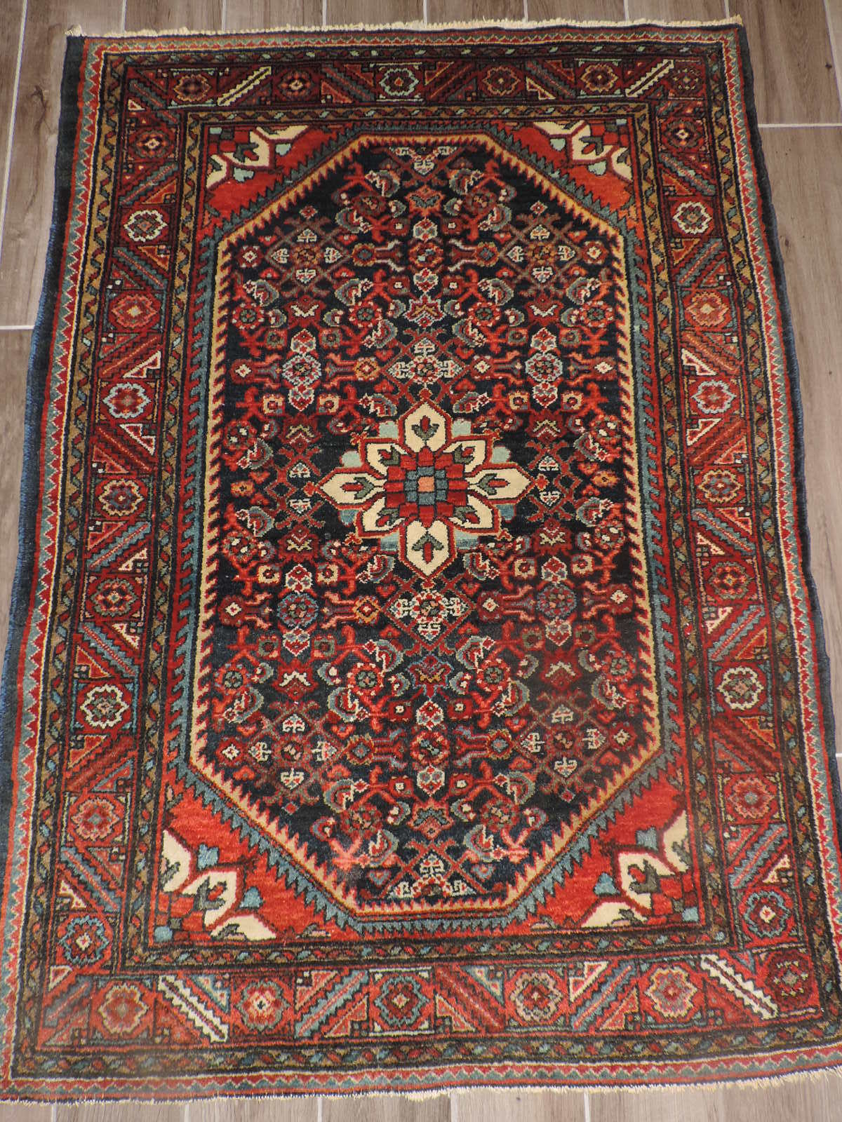 3x5ft. Handknotted Malayer Wool Rug gallery