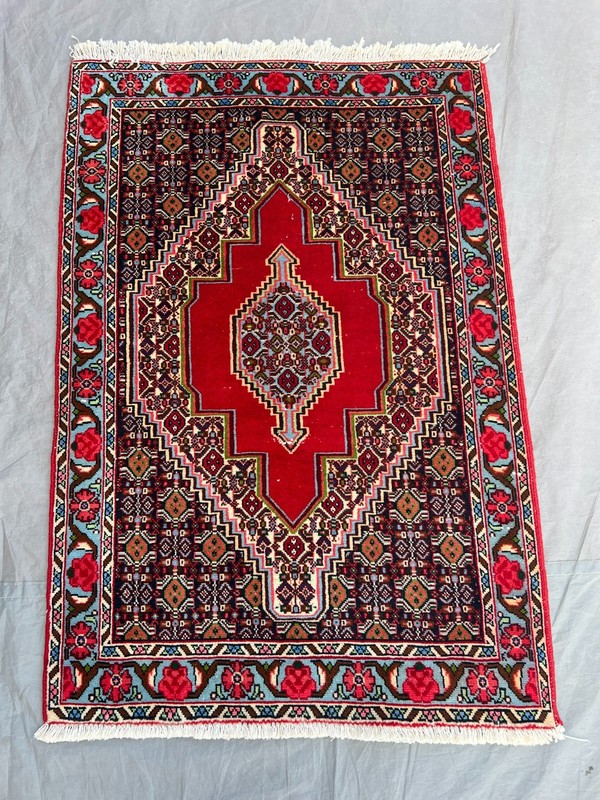 Stunning Vintage Oriental Floral Pattern Keshan Natural Vegetable Dye Senneh Rug gallery