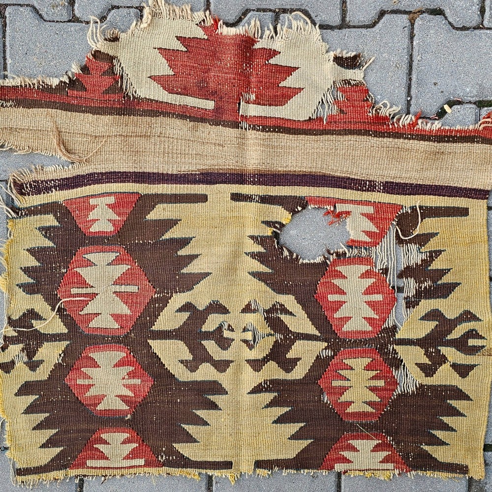 Antique Fragment rug, Handwoven rug, wool kilim, wall decor, home decor rug