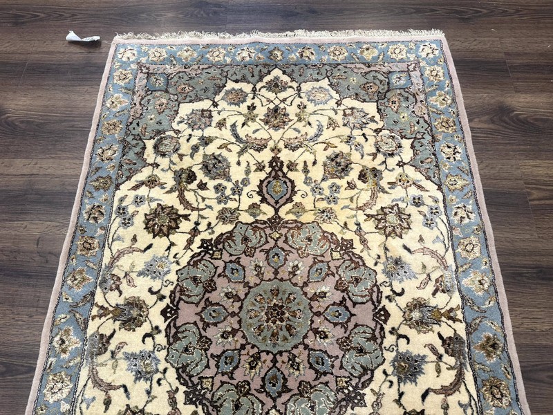 Per'sian Rug 3x5, Fine 310 KPSI, Kork Wool Silk Foundation, Cream & Light Green gallery