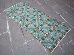 Turkish Rug 33” x 80” Vintage Hand-knotted Oushak Rug Low Pile Runner Wool Rug