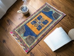 Handwoven Turkish Kilim Rug, Small Vintage Bohemian Decor (1,5 x 3,0 ft)