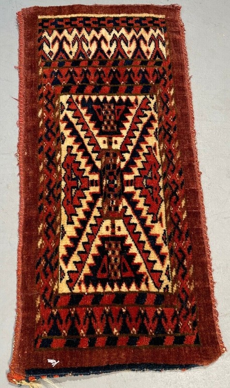 Antique Yamud gallery