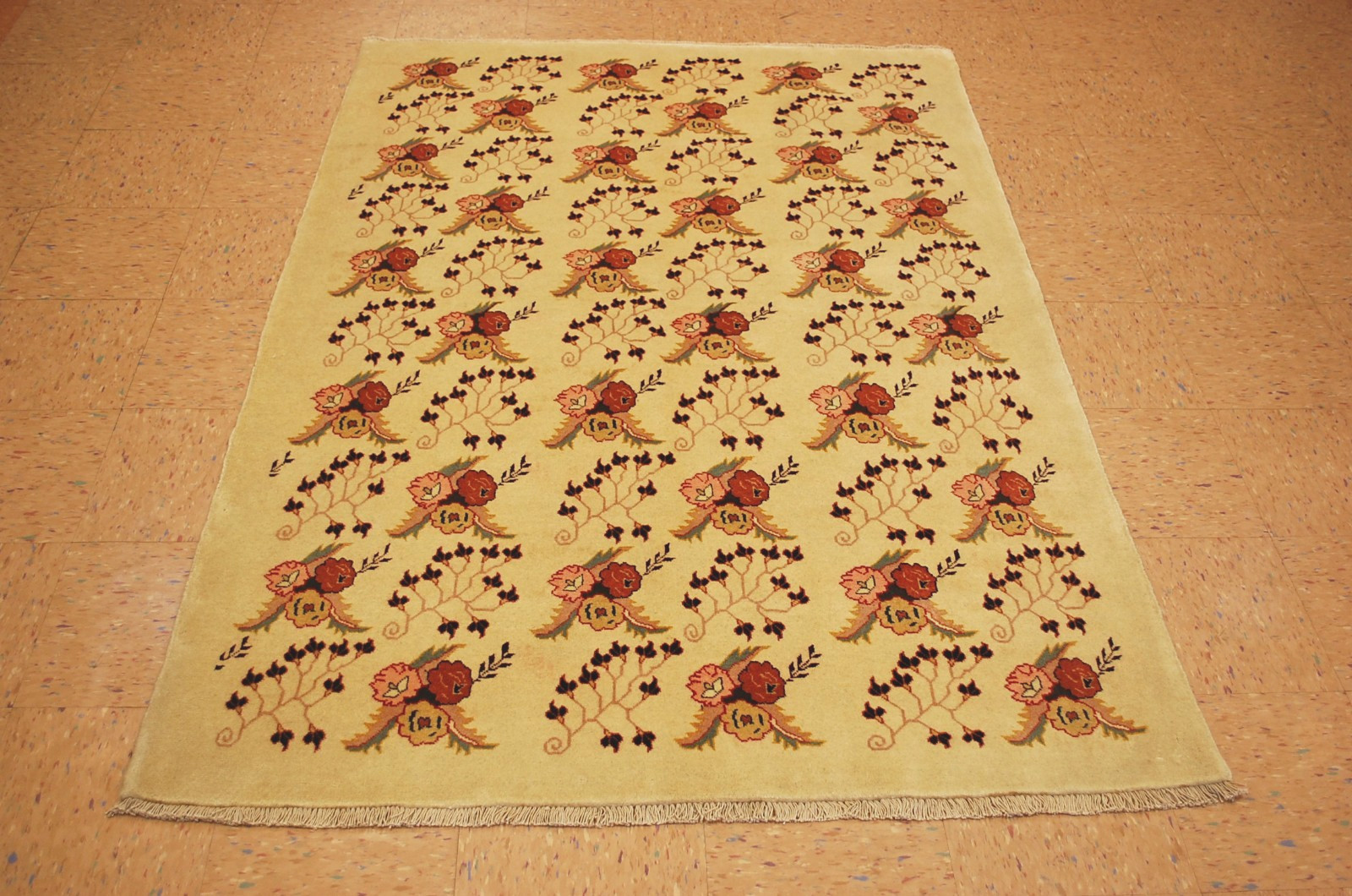 NATURAL WOOL Old Orintal Rugs, Hand Woven,knotted size Approximately 4'8" x6'10" gallery