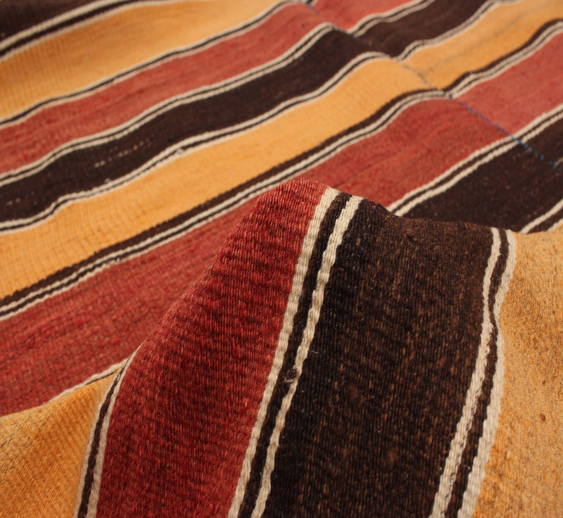Vintage Hand Woven Area Rug 5'1" x 9'10" Traditional Wool Oriental Carpet gallery
