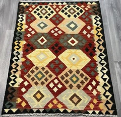 Vintage Kilim Traditional Hand Made Oriental Wool Kilim 5ftx3.2ft 143cmx102cm