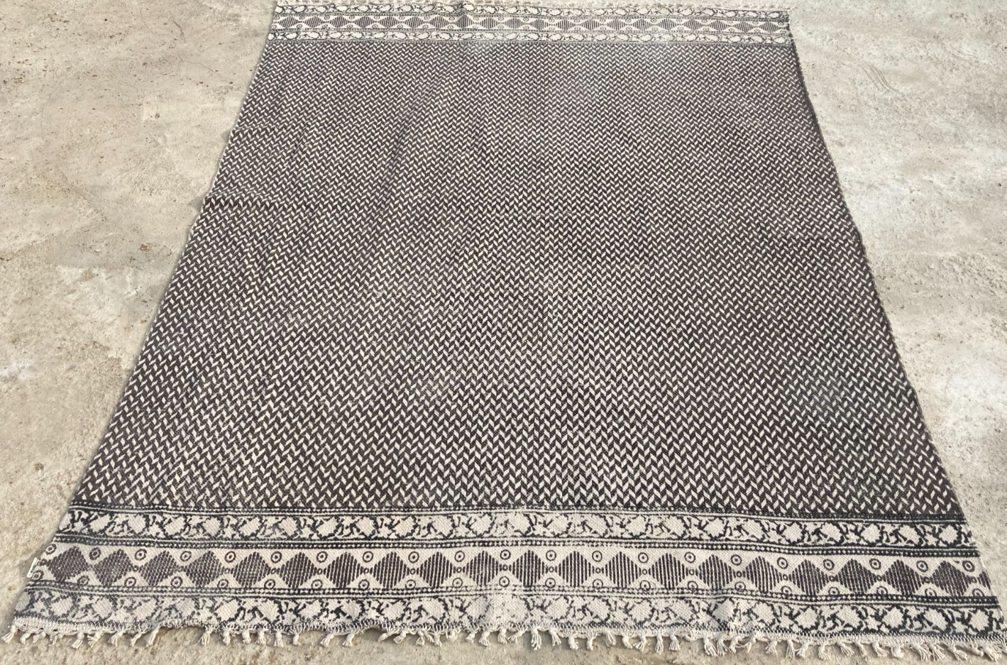 Vintage Handmade Pakistan Geometric Wool Kilim Rug 201x150 cm gallery