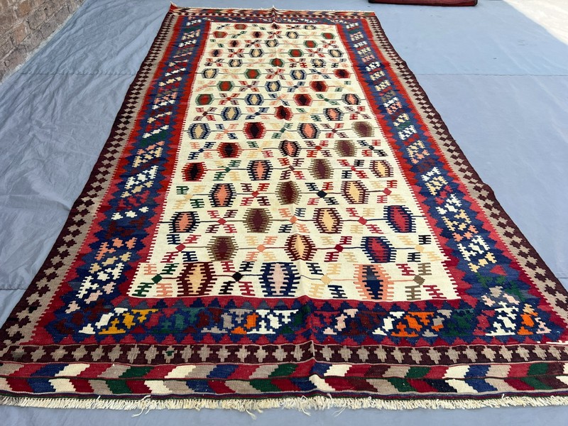 10 X 5 FT COLLECTORS’ ITEM Vintage Kazak Natural Vegetable Dye Kilim gallery