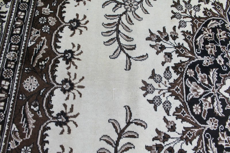 Large Handmade Oriental Wool Rug 400 x 310 cm (13’1” x 10’2”) Floral Medallion gallery