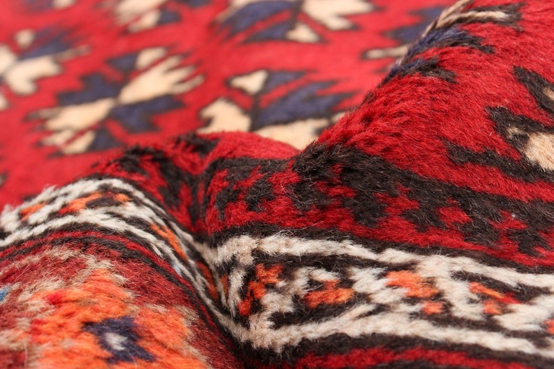 Vintage Red Traditional 4'3" x 6'11" Hand-Knotted Oriental Wool Area Rug gallery