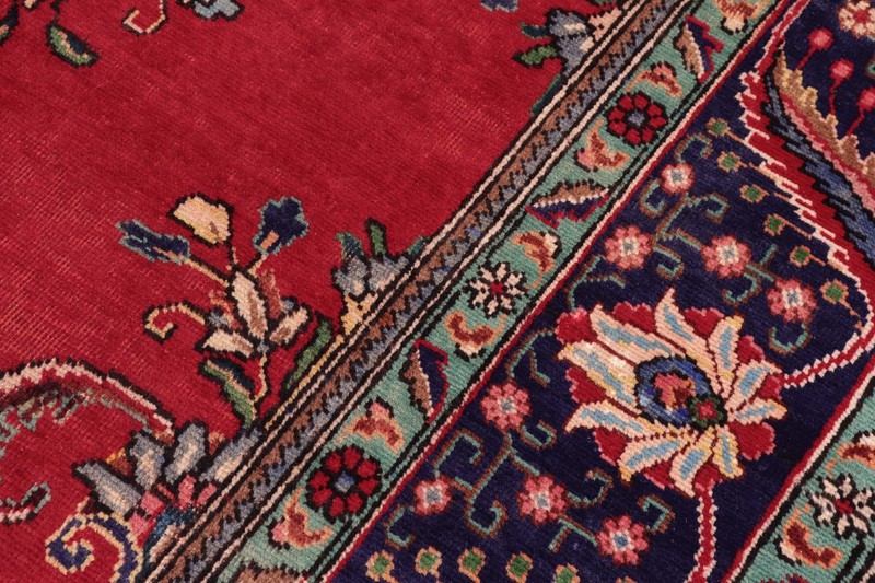 Vintage 9'10" x 12'7" Hand-Knotted Wool Area Rug - Traditional Medallion Style gallery