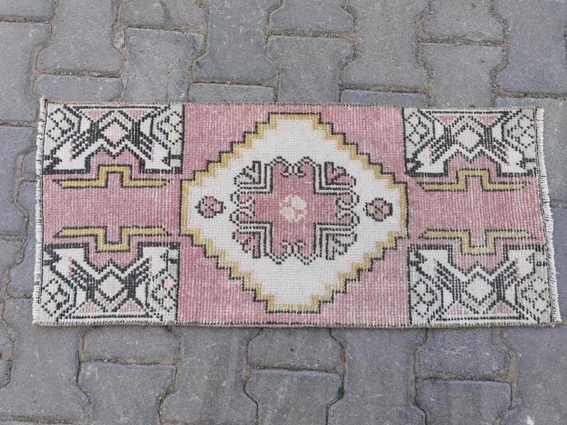 Vintage Turkish Oushak Rug 1.3x2.9 Hand Knotted Wool Pink Grey Tribal Boho gallery