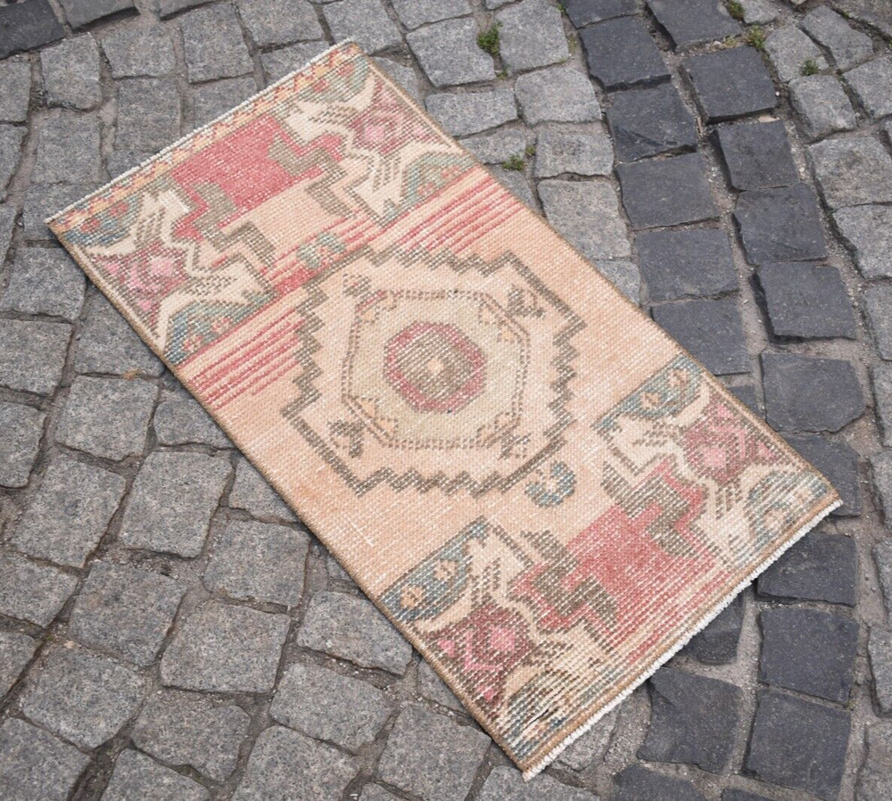 Turkish Rug 18'' x 33'' Vintage Hand-knotted Oushak Rug Muted Dye Small Wool Rug