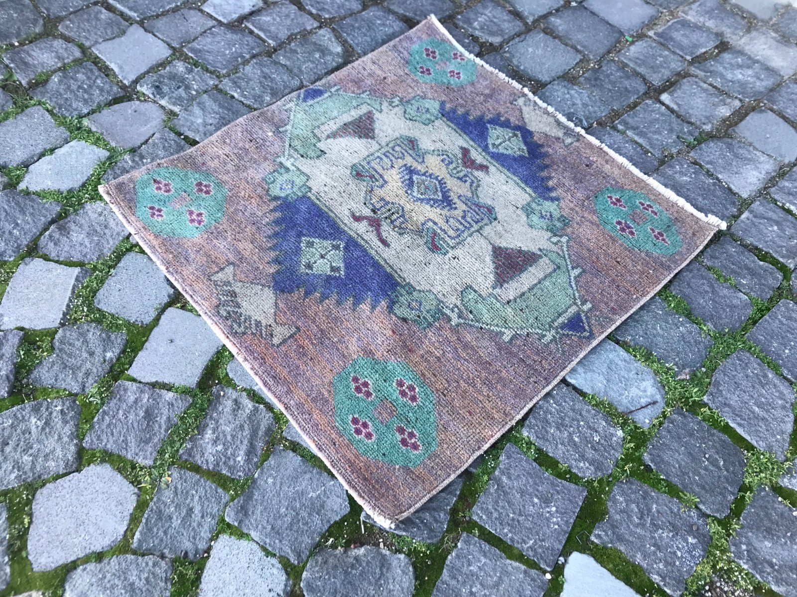 Turkish Vintage Small Rug Handmade Wool Bohemian Bath Mat Rug 2,0 x 2,0 ft gallery
