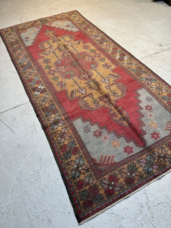 Oriental Hand-Knotted Wool Gallery Size Turkish Oushak Red/Blue 4'4" x 9'7" gallery