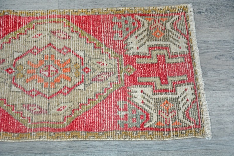 Vintage Turkish Oushak Rug 1'6x3'1 ft, Red Beige Vivid Colors, Tribal Modern Rug gallery