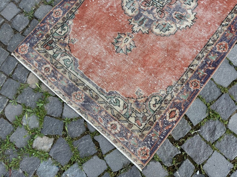 Carpet, Turkish rug, Vintage rug, Handmade rug, Runner, Wool | 3,1 x 10,9 ft gallery