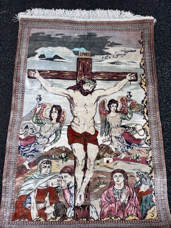 Exceptional Hand Knotted Silk on silk Pictorial Rug - museum Quality 80 x 120cm gallery