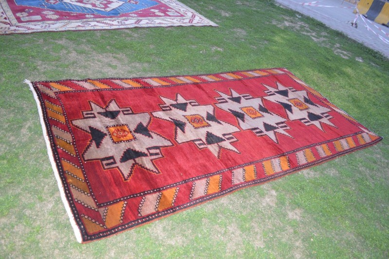5 X 10 Ft COLLECTORS' ITEM Antique Stunning Star Kazak Caucasian Area Size Carpe gallery
