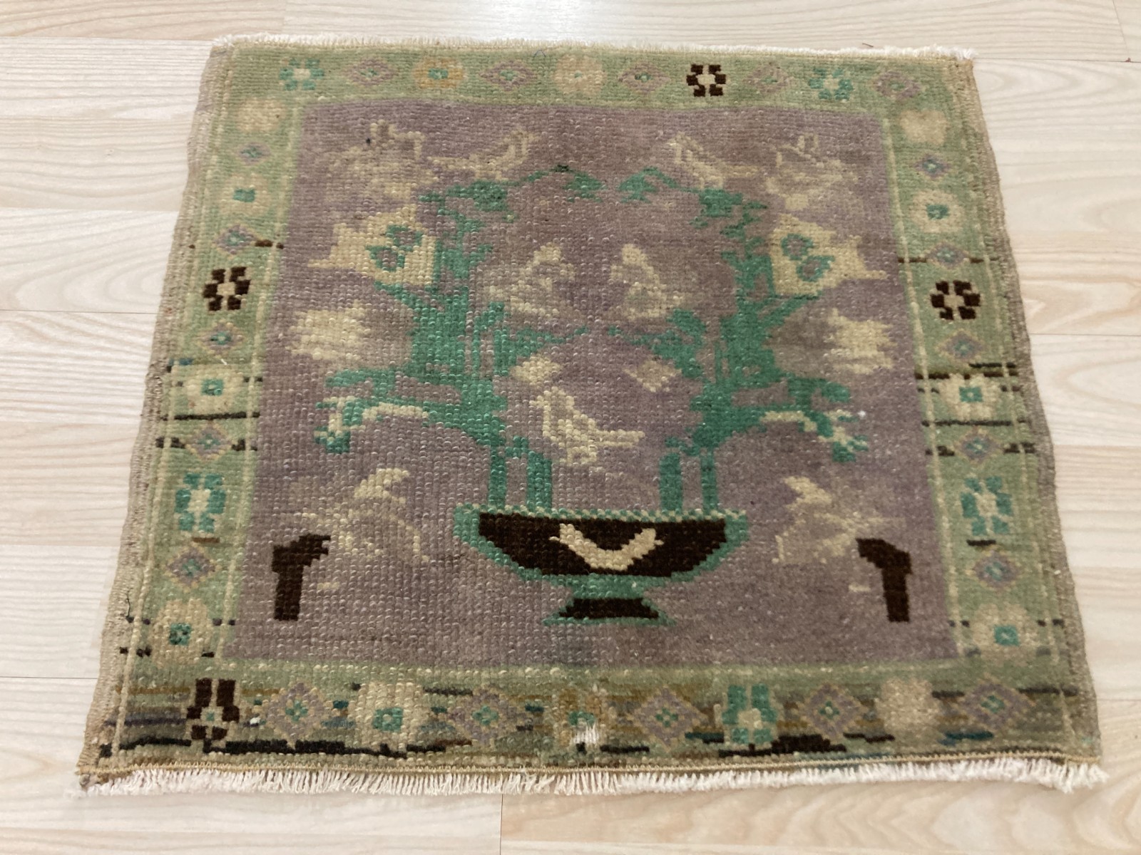 Purple rug, Vintage Turkish Rug, Square rug, Wool rug, Doormat rug, 1.4 x 1.5 ft gallery