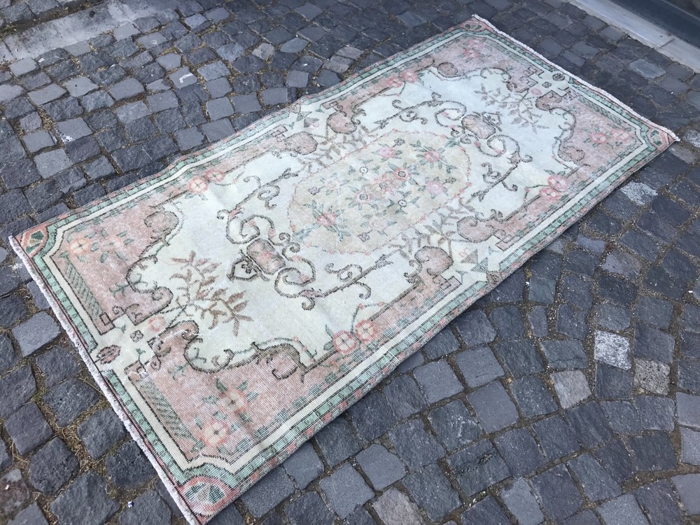 Home Decor Rug, Turkish Vintage Rug, Boho Decor Rug, Oushak 3,3 x 6,7 ft