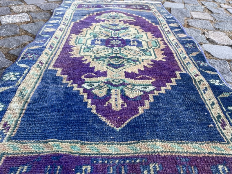 Turkish Vintage Small Rug Handmade Wool Bohemian Bath Mat Rug 1,6 x 3,1 ft gallery