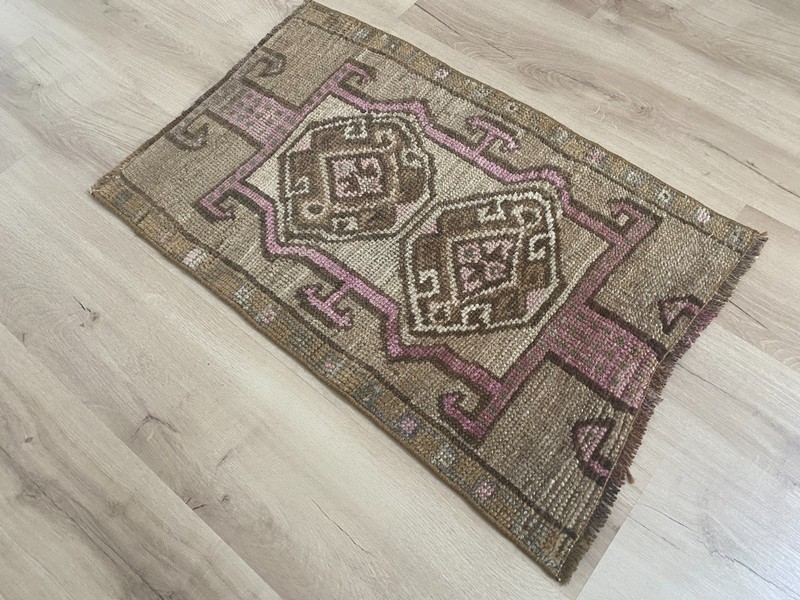 Vintage Turkish Accent Rug 1.7x2.6 Ft Handmade Wool Entryway Area Rug Decor gallery