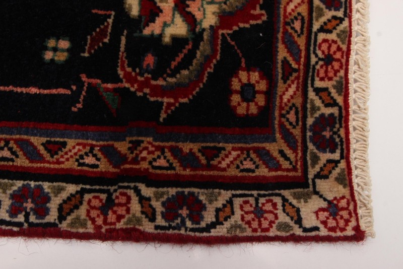 Vintage 6'7" x 10'2" Traditional Hand Knotted Vegetable Dye Wool Area Rug gallery