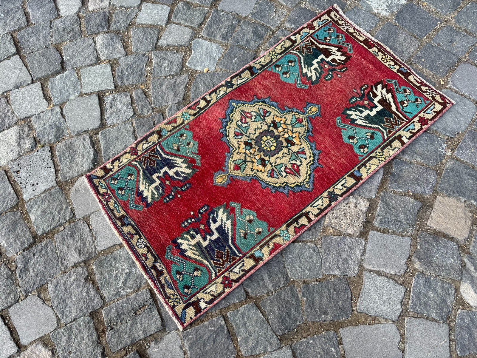 Wool rug, Bohemian rugs, Runner rug, Handmade rug, Turkish rug | 1,5 x 2,9 ft gallery