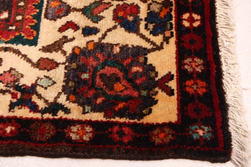 Vintage Hand-Knotted Area Rug 4'7" x 6'6" Traditional Wool Carpet gallery