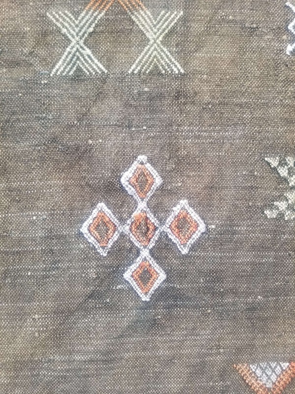 Distressed Fine Vintage Traditional Hand Made Moroccan Wool Kilim 149x83cm gallery