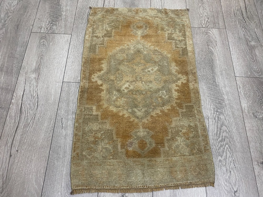 Faded rug, Muted rug, Turkish vintage rug, Small rug, Boho rug, 1.7 x 2.8 ft