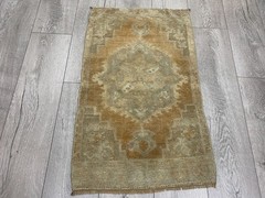 Faded rug, Muted rug, Turkish vintage rug, Small rug, Boho rug, 1.7 x 2.8 ft