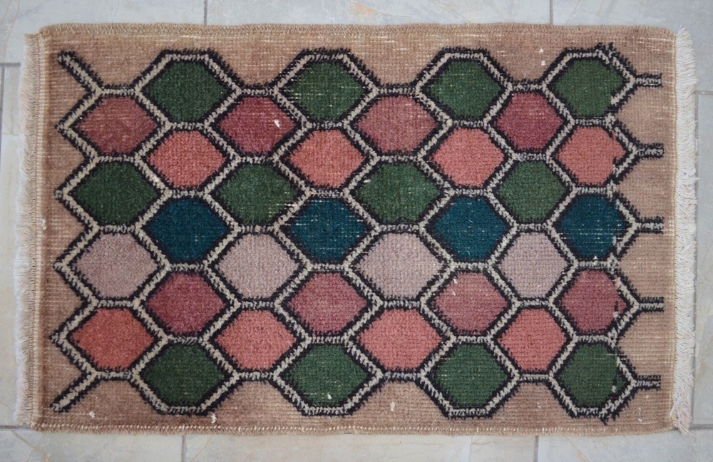 Vintage Distressed Small Area Rug Hand Knotted Oushak Rug Honeycomb 1'6" x 2'5"