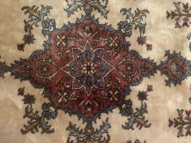 6ftx9ft Vintage Handmade Medallion Turkish Wool Rug(used Good Condition). gallery
