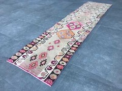 Handmade Wool Rug Turkish Vintage Rug Bohemian Runner Rug, 2.5 X 9.84 Ft