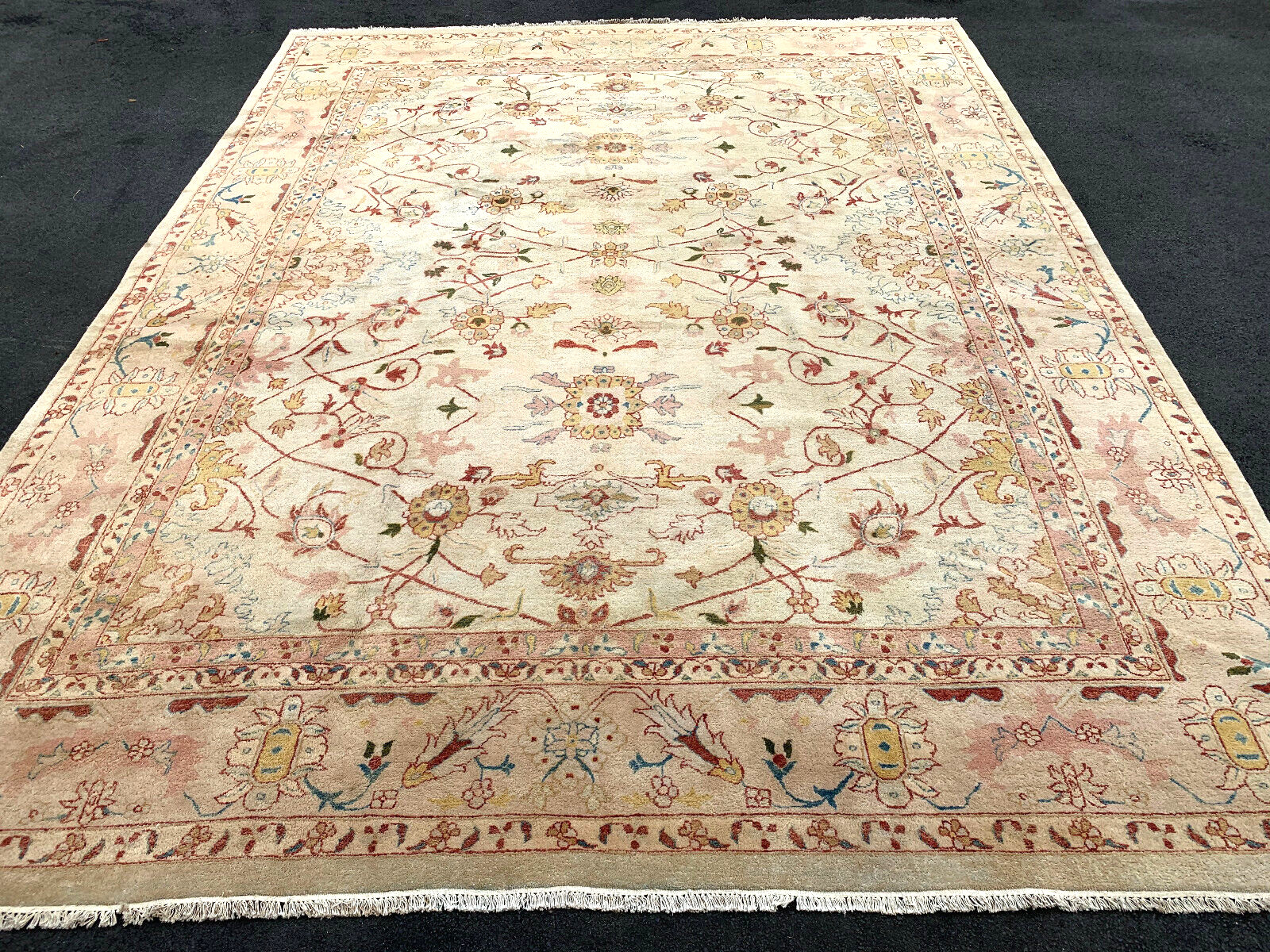 12x16ft Beautiful Handmade Mahal Rug gallery