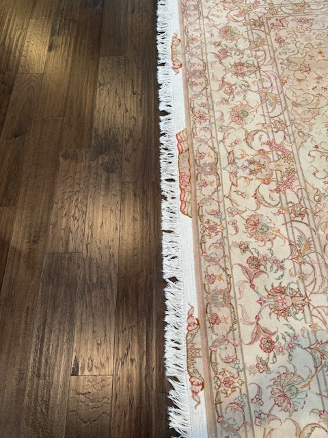 Stunning 9 x 12’ Tabrizz silk and wool rug, fine handknotted gallery
