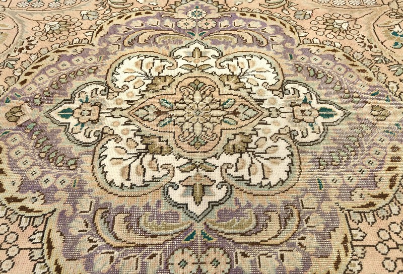 One-of-a-Kind Distressed Vintage Oriental Rug 10X13 ft Floral Medallion Carpet gallery