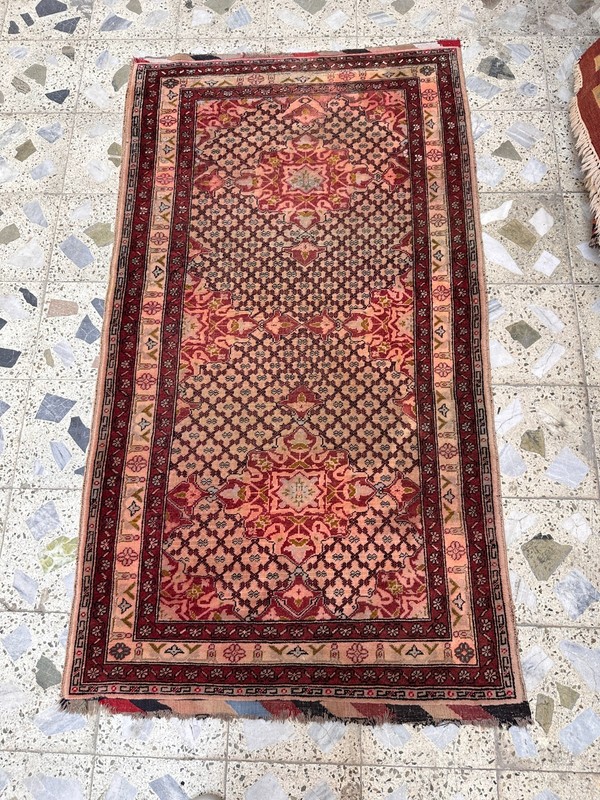 200 X 110 cm COLLECTORS' ITEM Vintage Kaisary Turkish Carpet gallery