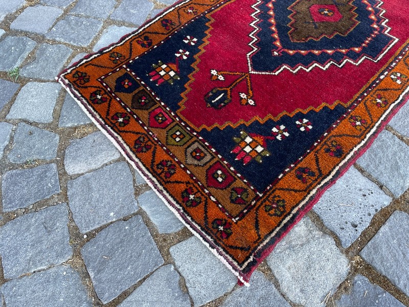 Turkish Vintage Small Rug Handmade Wool Bohemian Bath Mat Rug 1,8 x 3,6 ft gallery